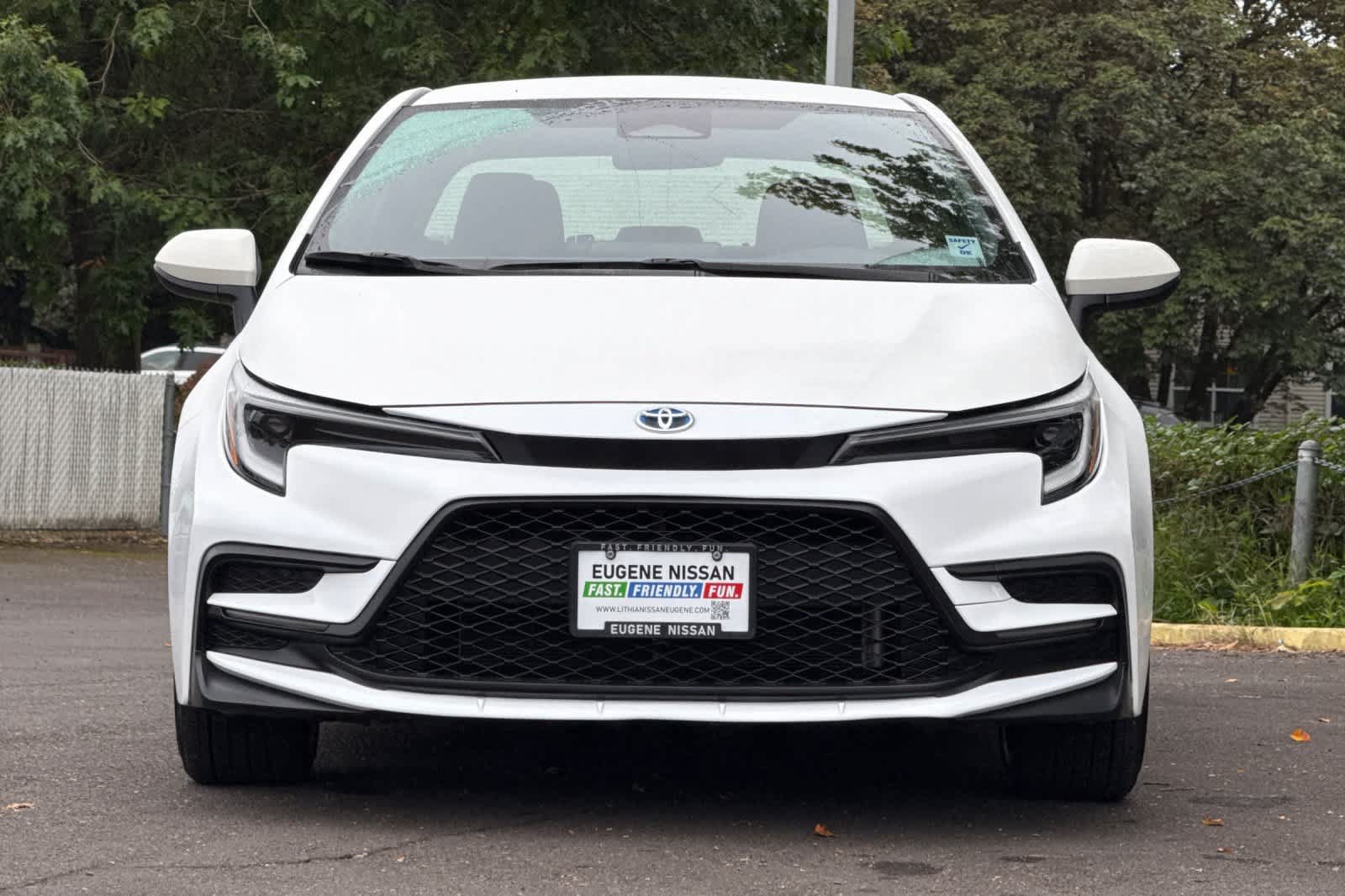 Used 2024 Toyota Corolla SE AWD/4WD image 10