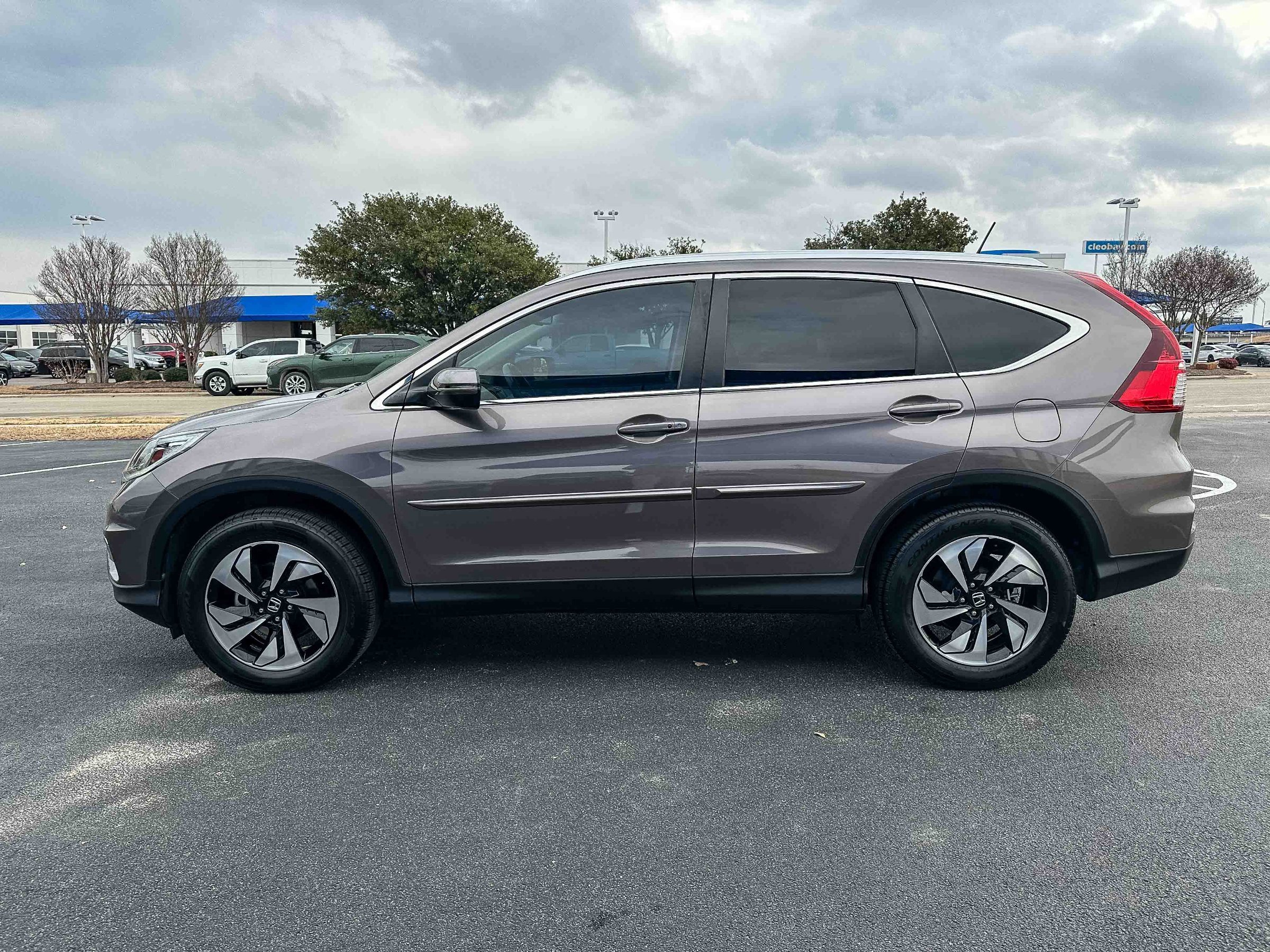 Used 2015 Honda CR-V Touring image 9