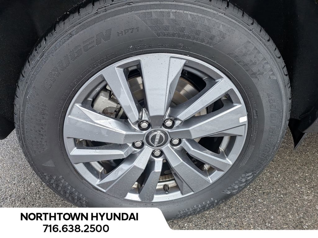 Used 2025 Nissan Pathfinder SV image 43