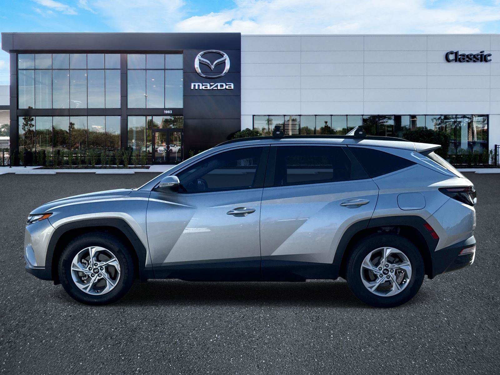 Used 2023 Hyundai Tucson SEL FWD image 6