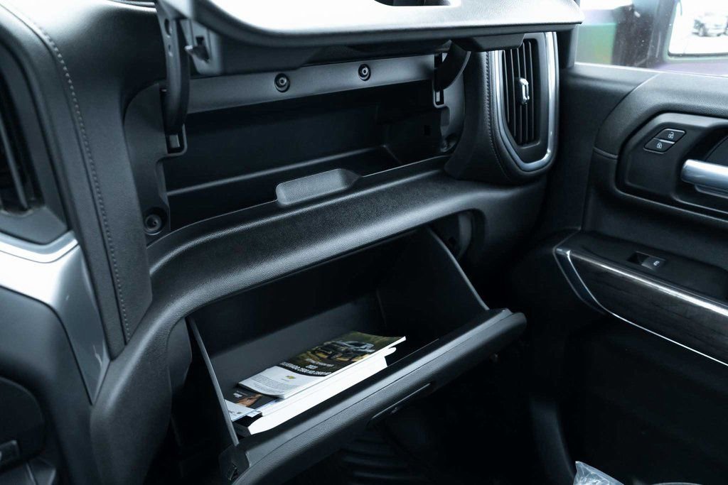 Used 2023 Chevrolet Silverado 3500 LTZ w/ LTZ Texas Edition image 18