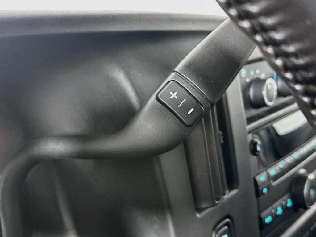 Used 2017 Chevrolet Express 3500 LS RWD image 18