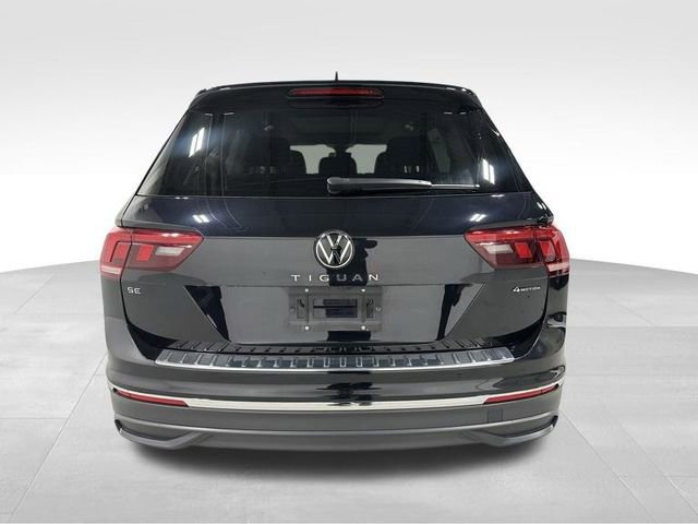 Certified 2024 Volkswagen Tiguan SE AWD/4WD image 7