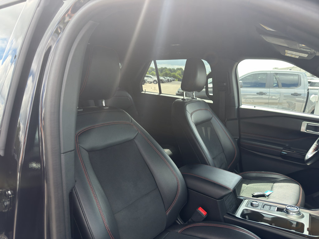 Certified 2022 Ford Explorer ST-Line AWD/4WD image 25