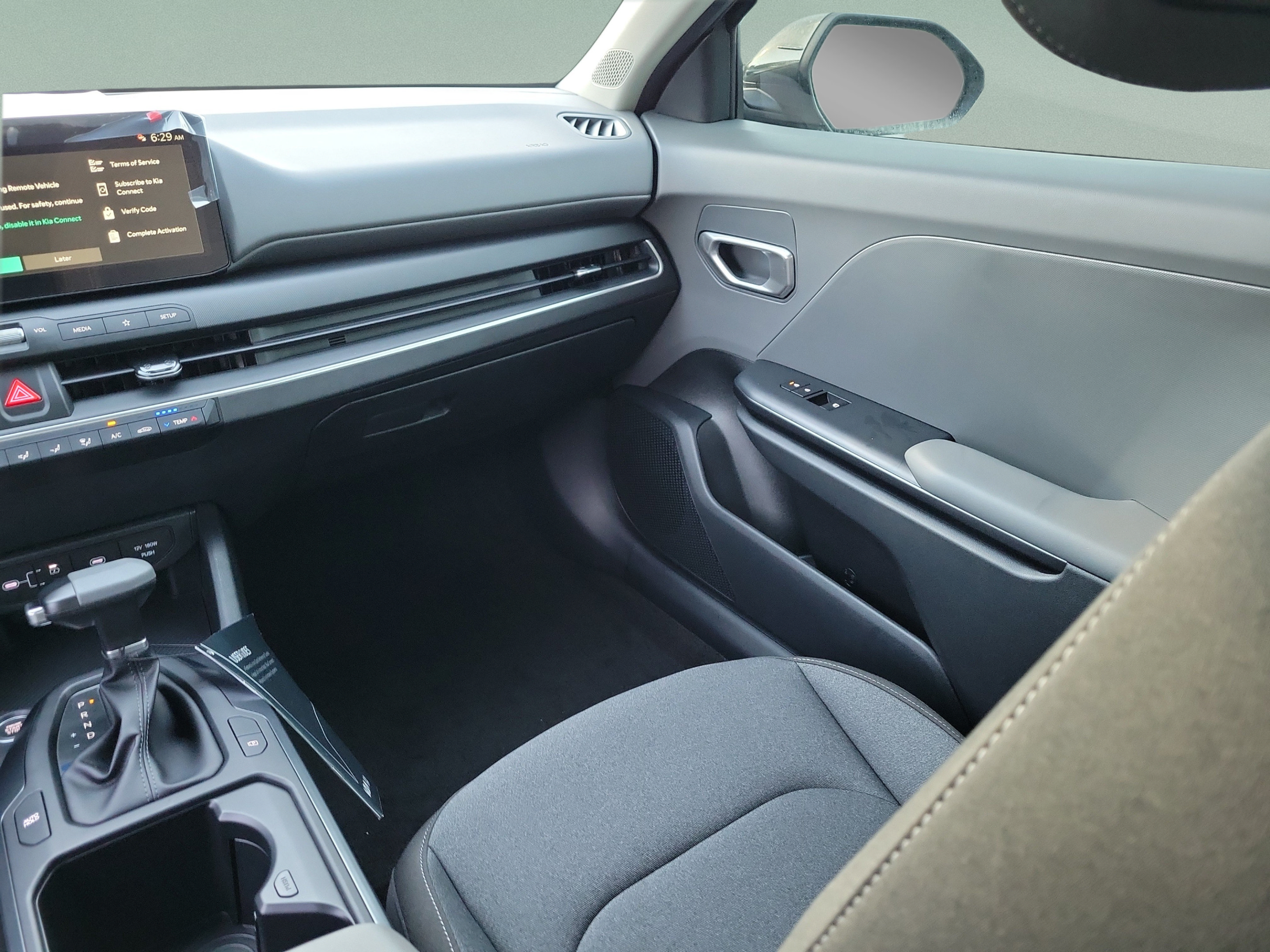 New 2026 Kia K4 FWD image 10