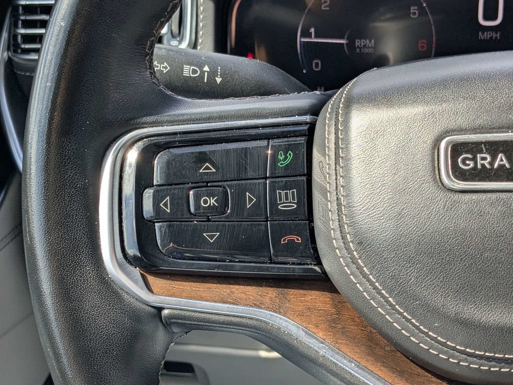 Used 2023 Jeep Grand Wagoneer L Series II AWD/4WD image 25