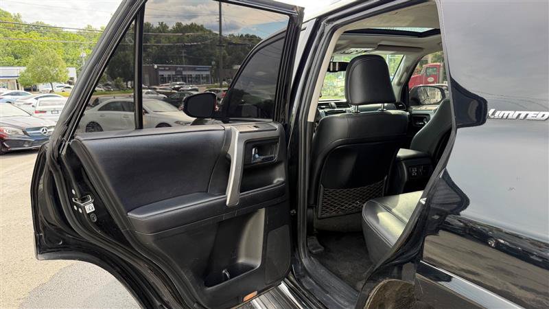 Used 2017 Toyota 4Runner Limited AWD/4WD image 37