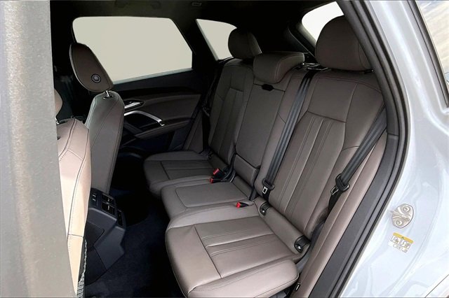New 2025 Audi Q5 2.0T Premium image 10
