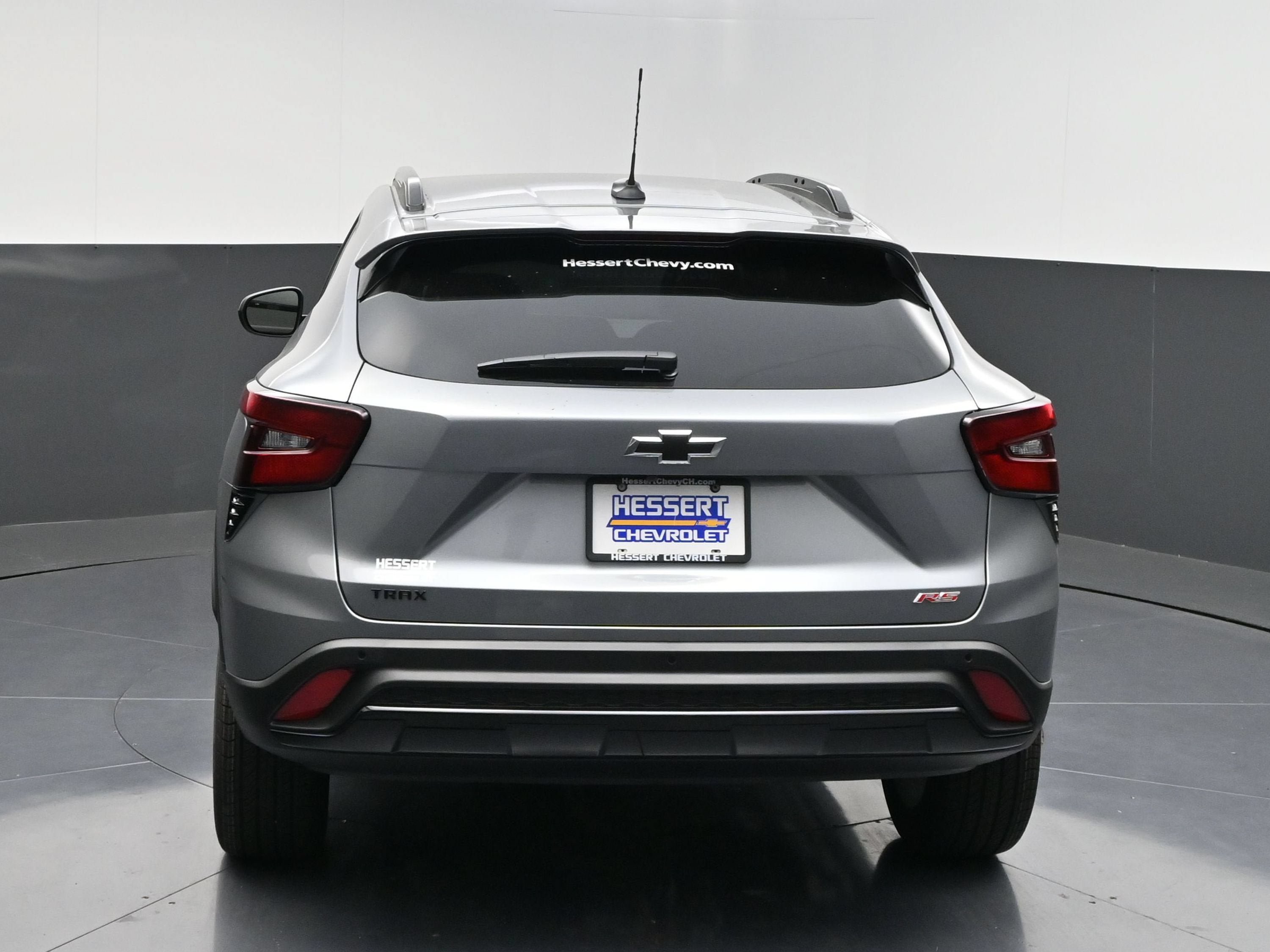 New 2026 Chevrolet Trax RS w/ Sunroof Package FWD image 7