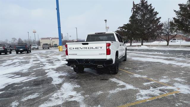 Used 2023 Chevrolet Silverado 1500 Custom Trail Boss w/ LPO, Dark Essentials Package image 8