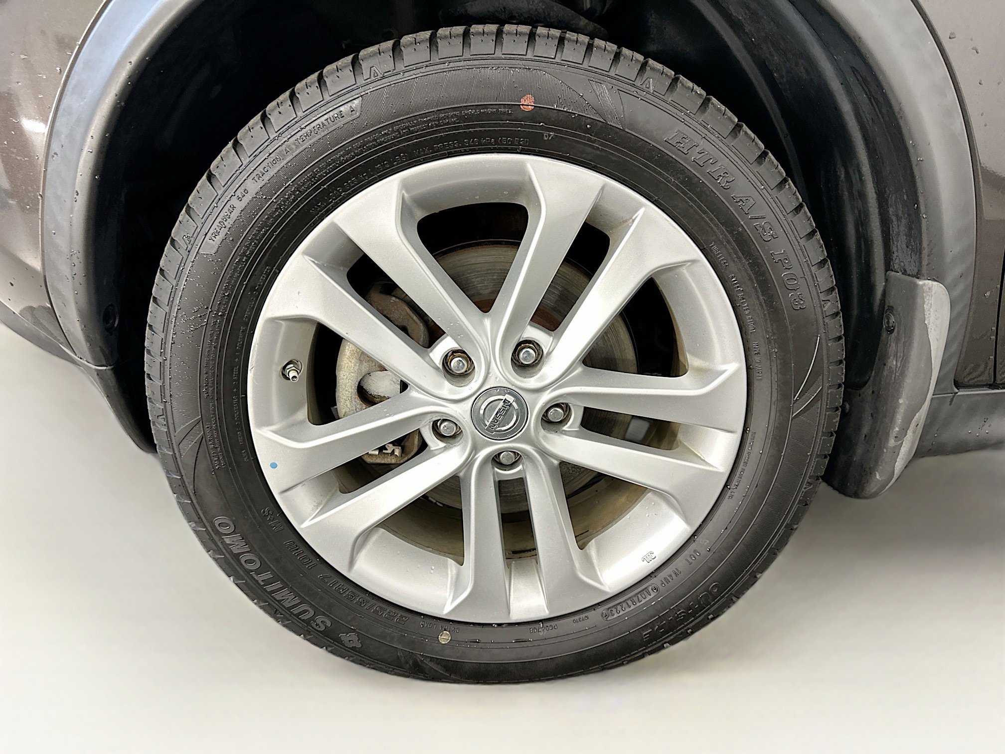 Used 2011 Nissan Juke SV AWD/4WD image 34