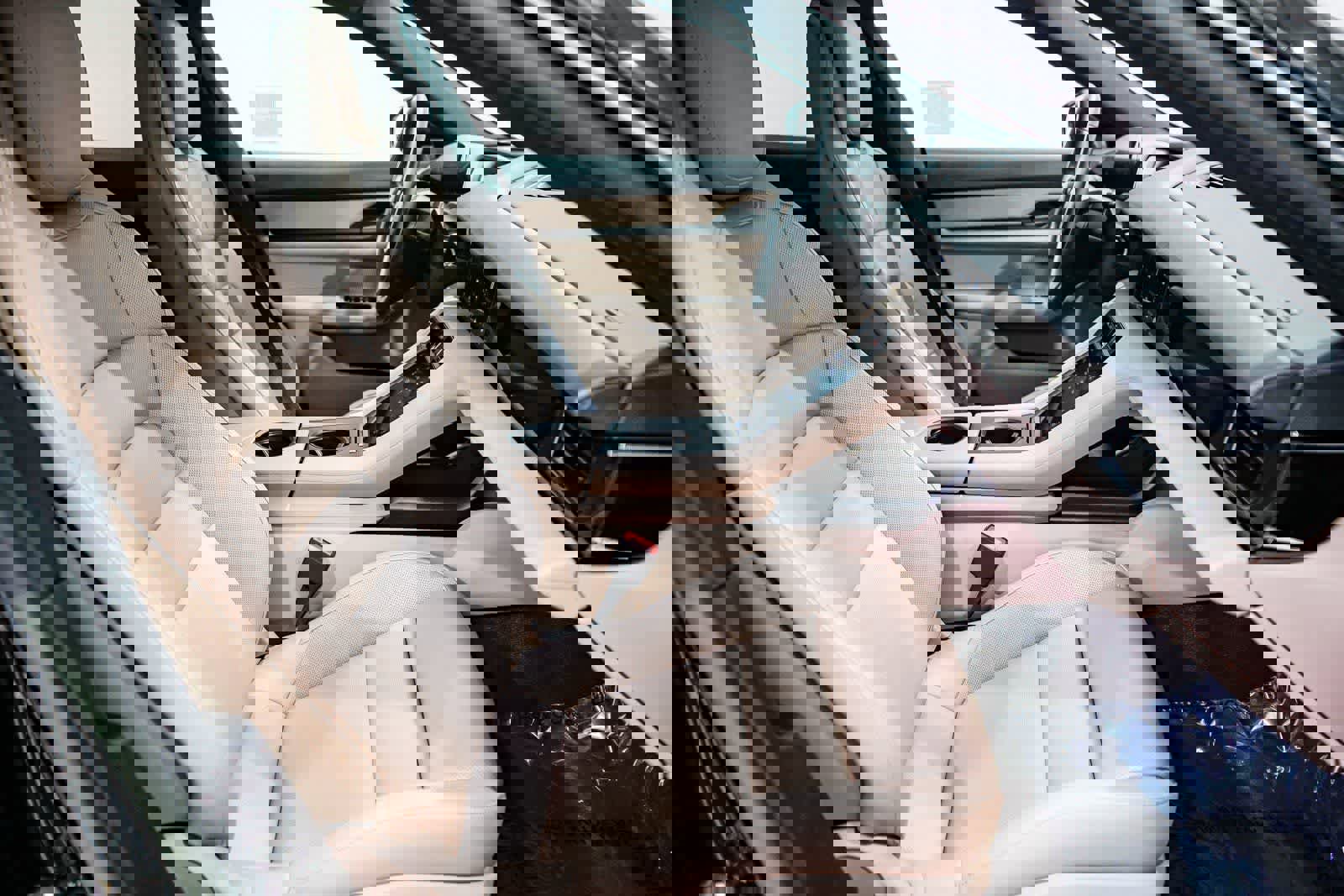 Used 2023 Porsche Taycan 4 Cross Turismo image 17