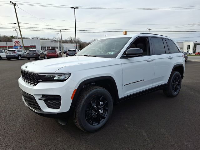 New 2025 Jeep Grand Cherokee Altitude image 6