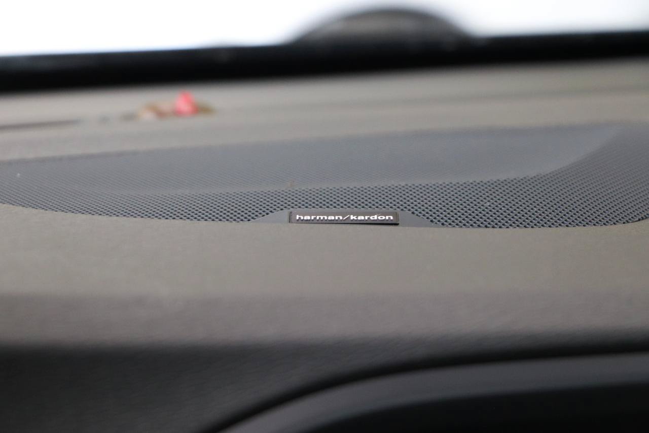 Used 2016 Volvo S60 T5 R-Design FWD image 28