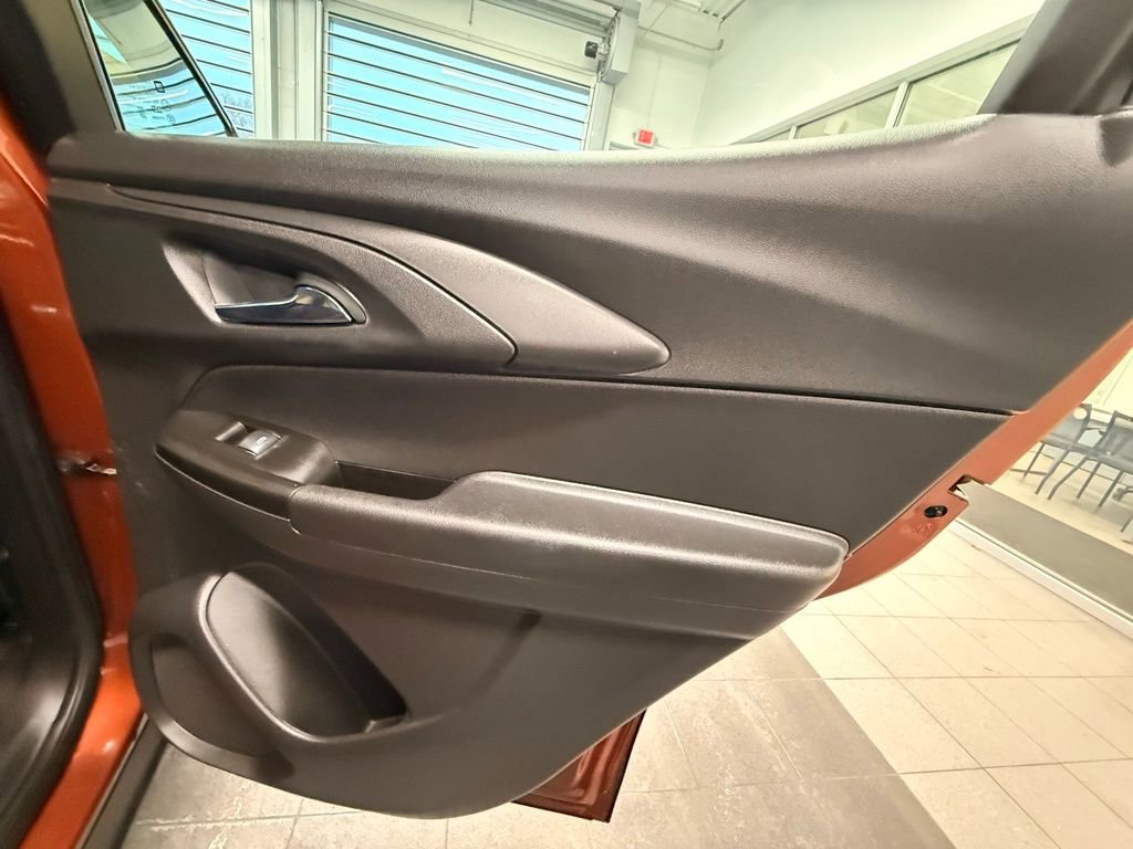 Used 2021 Chevrolet TrailBlazer LS image 35