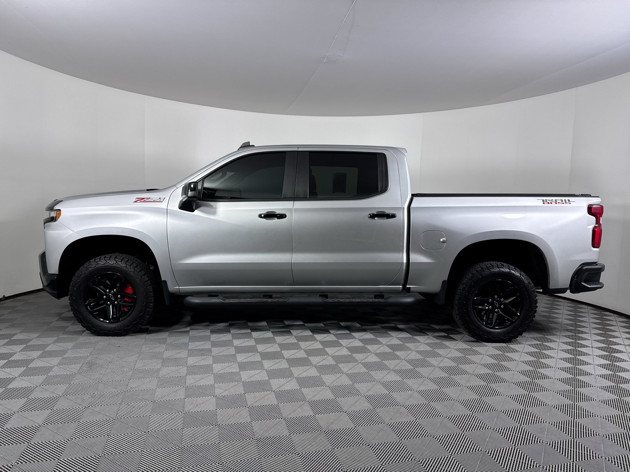 Used 2020 Chevrolet Silverado 1500 LT Trail Boss AWD/4WD image 12