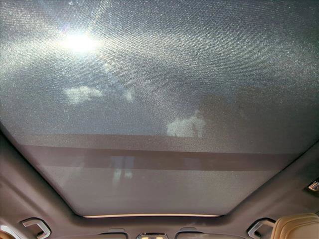 Certified 2023 Volvo XC60 B5 Ultimate w/ Climate Package image 20