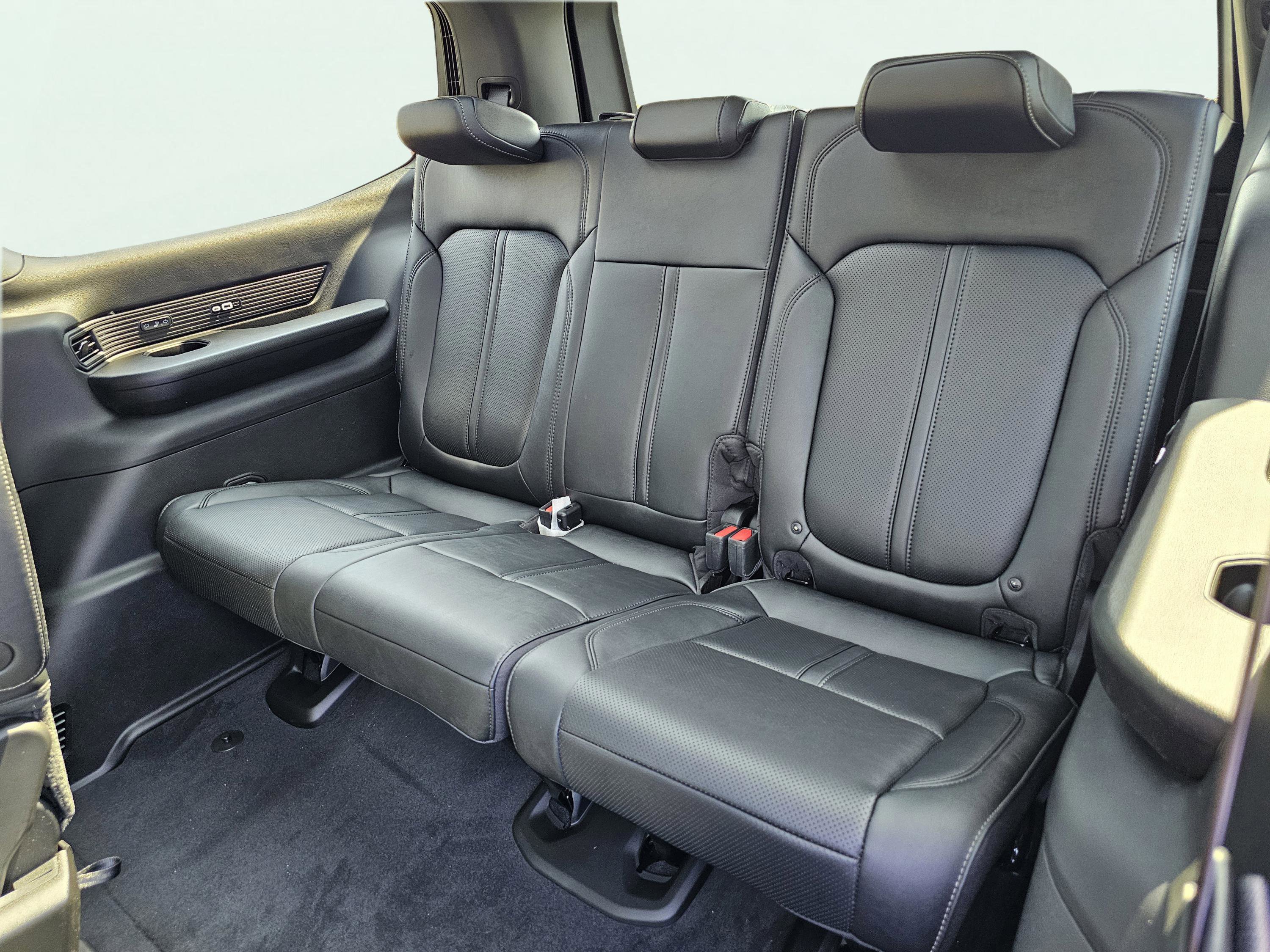 New 2026 Jeep Grand Wagoneer Limited w/ Premium Group II image 33