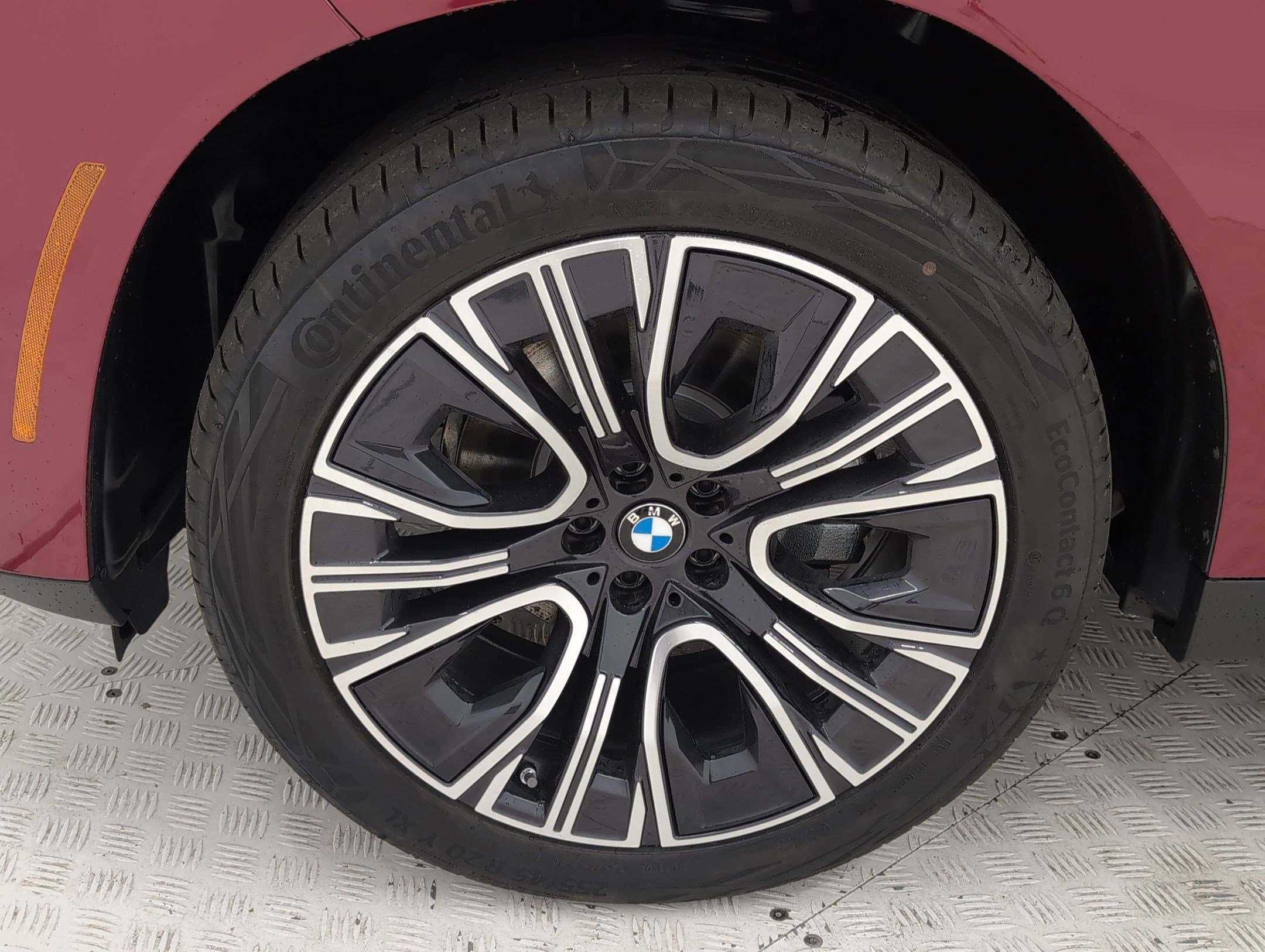 Used 2025 BMW X3 xDrive30i w/ Premium Package AWD/4WD image 11