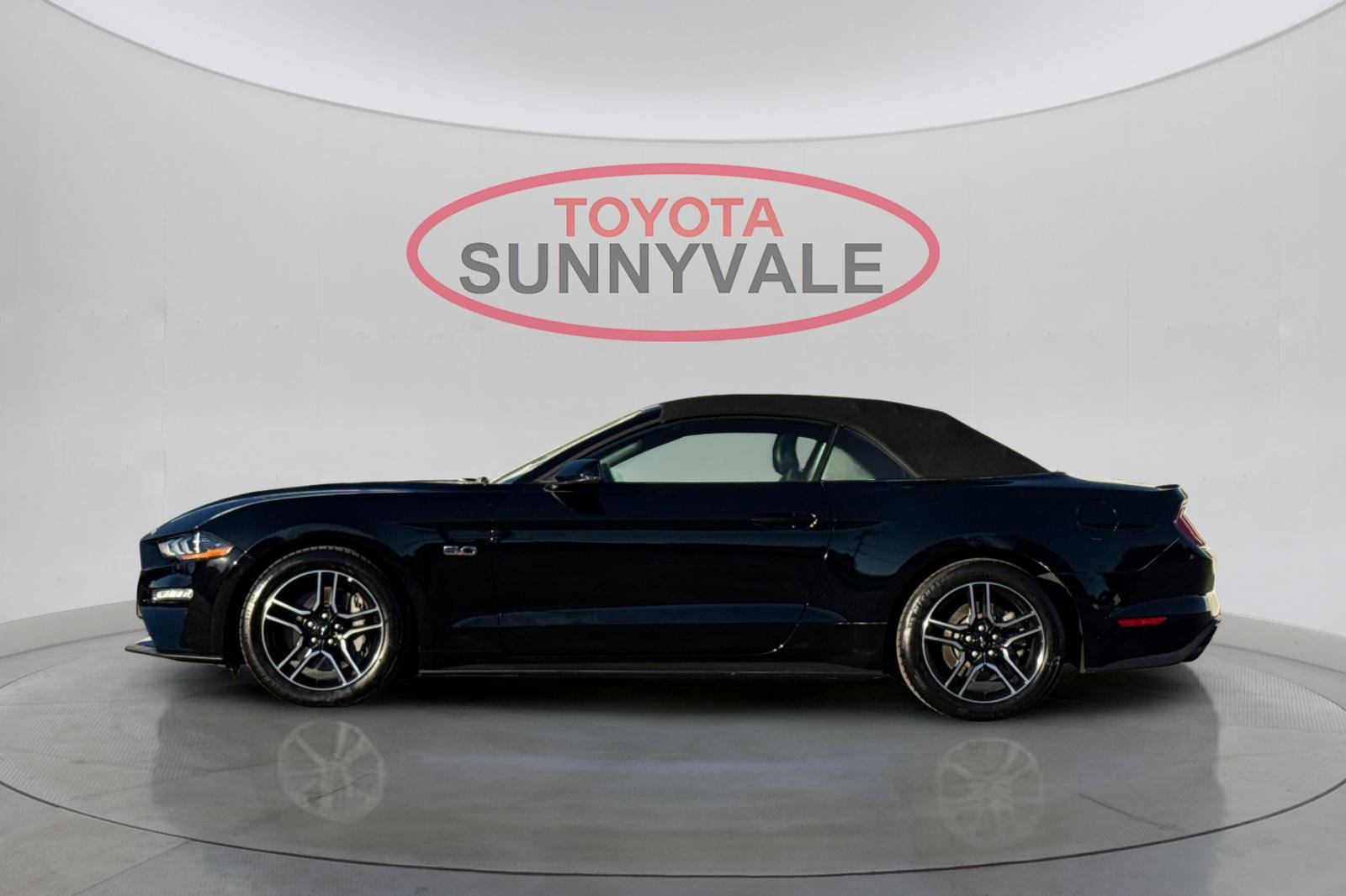 Used 2019 Ford Mustang GT Premium w/ Equipment Group 401A image 6
