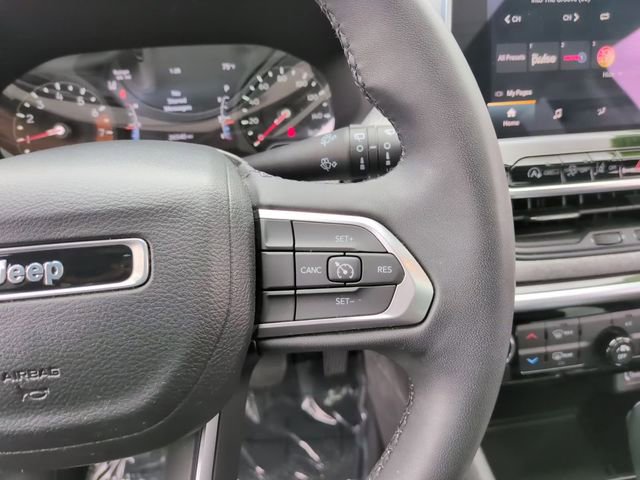 Used 2023 Jeep Compass Latitude w/ Sun and Sound Group AWD/4WD image 22