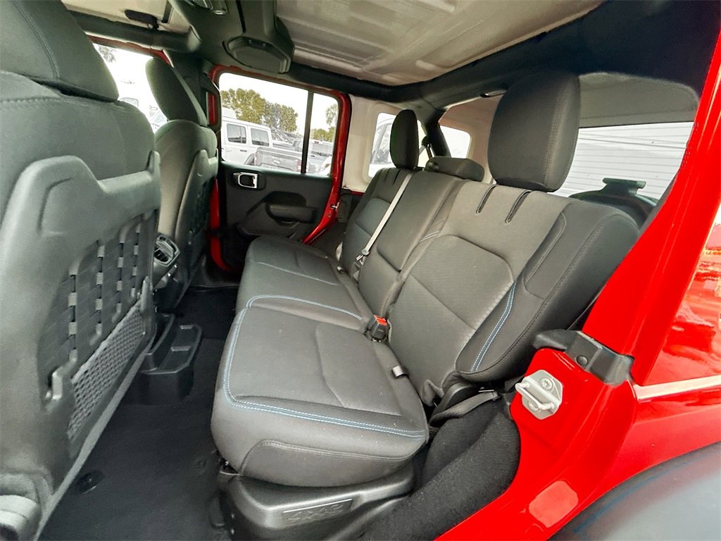 Used 2022 Jeep Wrangler Unlimited Rubicon 4xe w/ Safety Group image 28