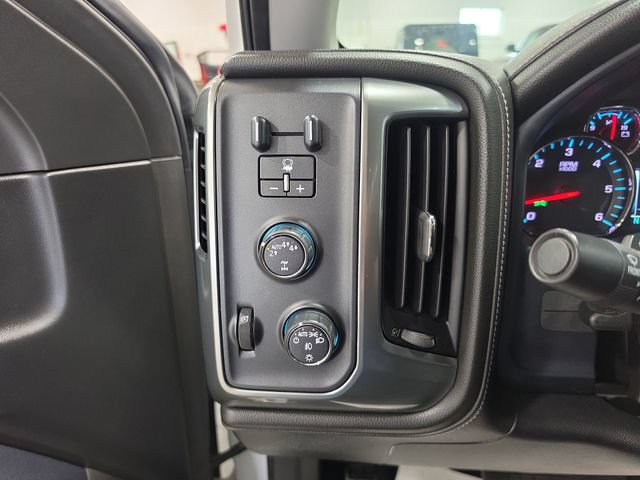 Used 2017 Chevrolet Silverado 1500 LTZ w/ Sport Package AWD/4WD image 19