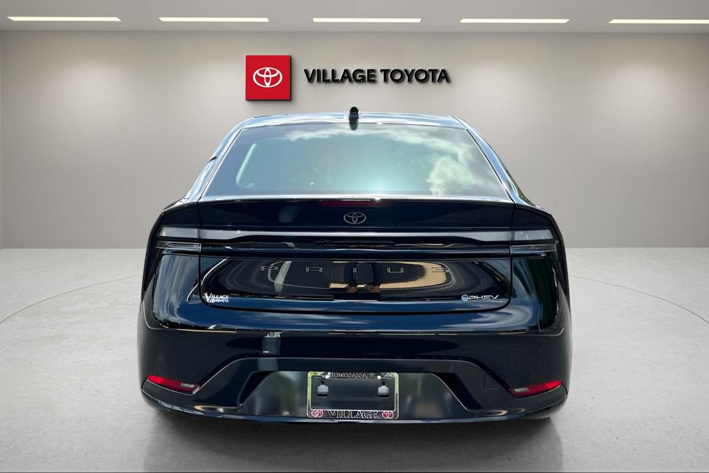 New 2026 Toyota Prius Plug-In Hybrid FWD image 4