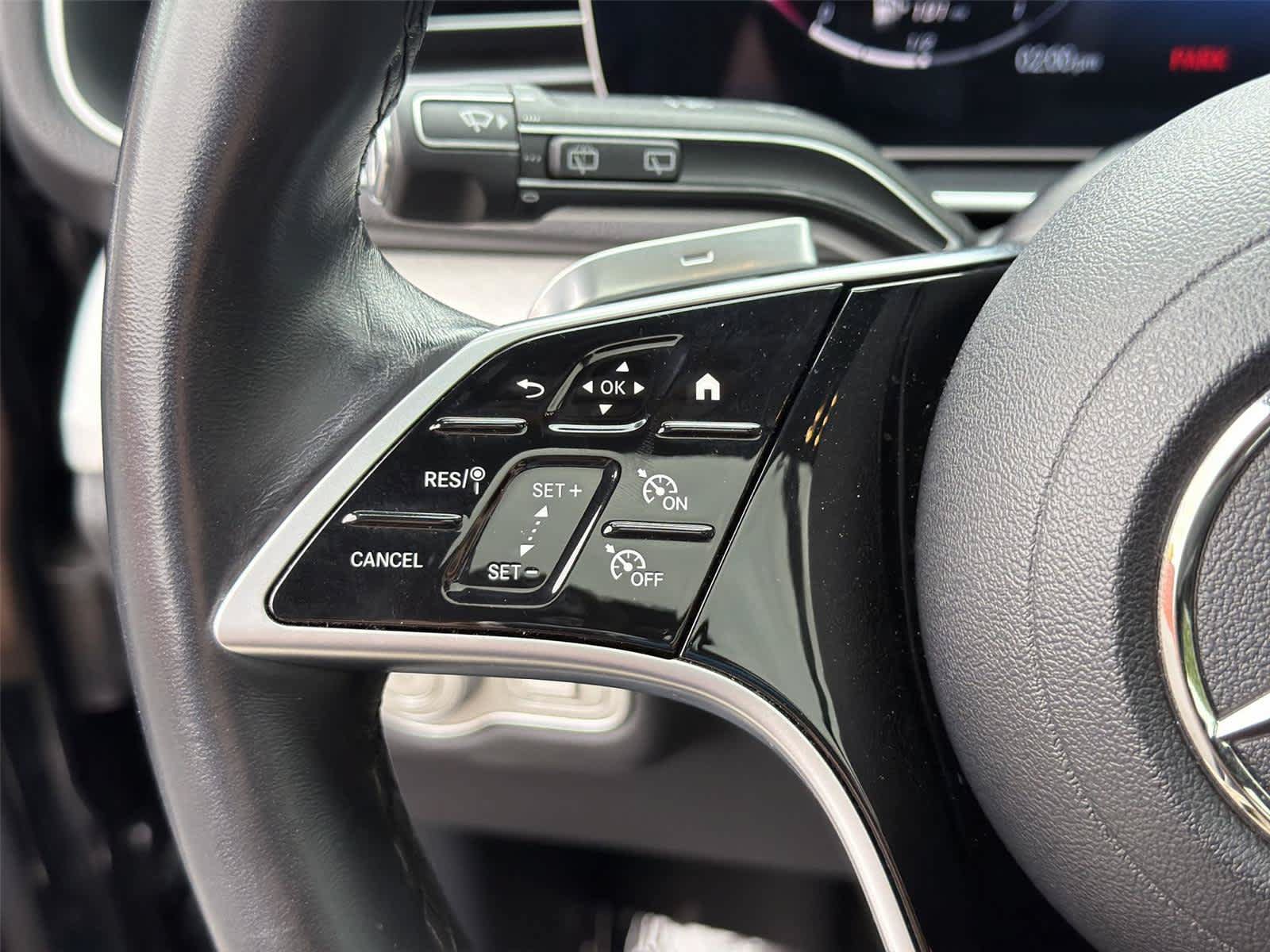 Used 2024 Mercedes-Benz GLE 450e 4MATIC image 34