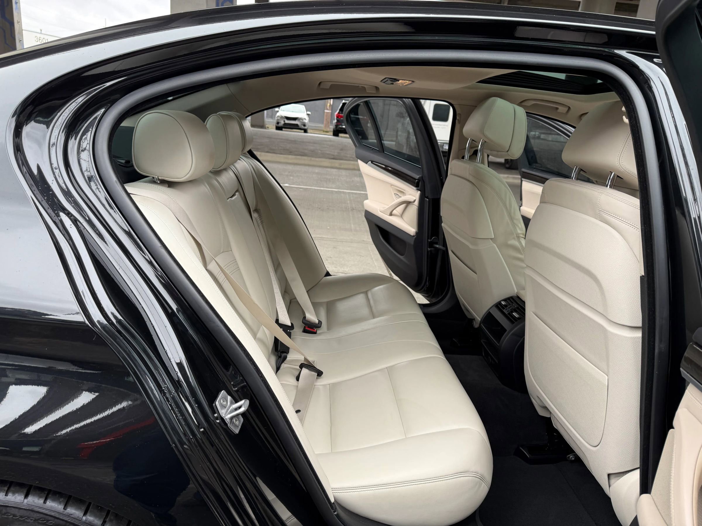 Used 2015 BMW 535i xDrive Sedan AWD/4WD image 19