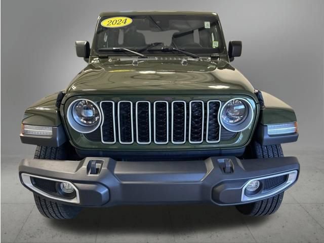 Used 2024 Jeep Wrangler Unlimited Sahara AWD/4WD image 9