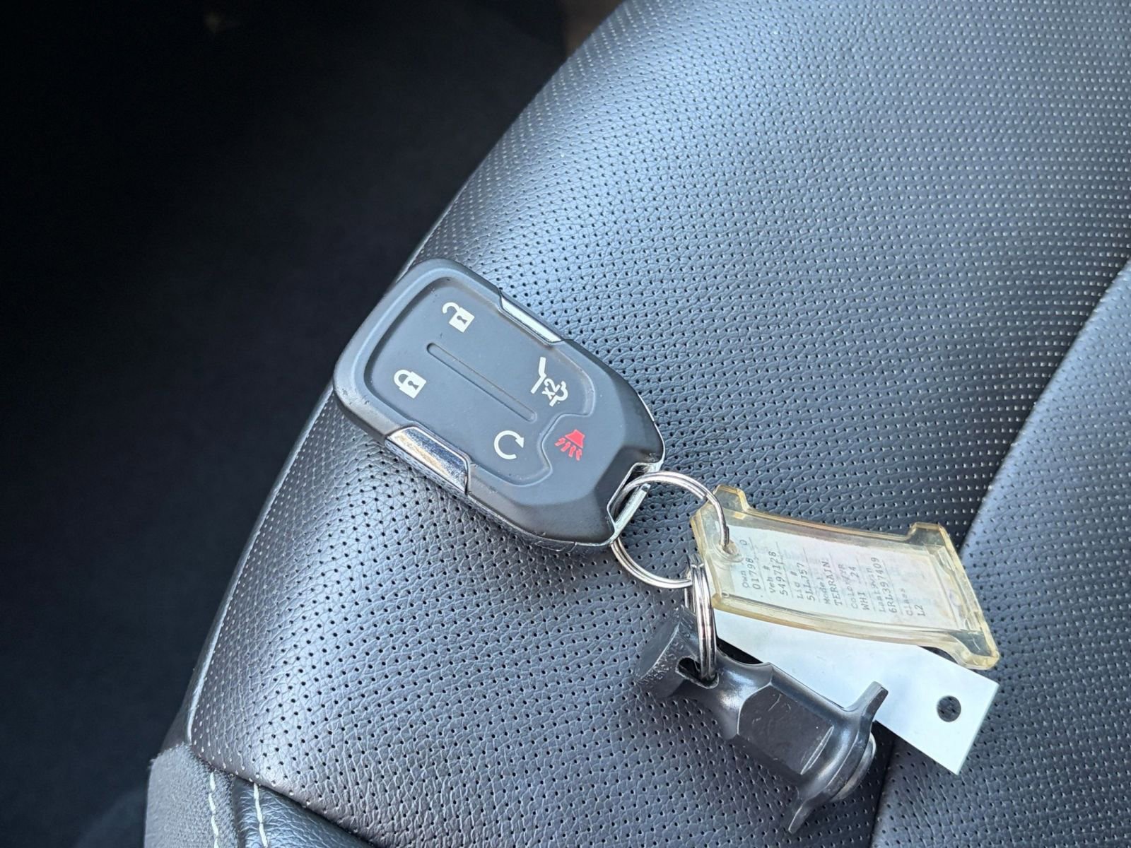 Used 2024 GMC Terrain SLT AWD/4WD image 22