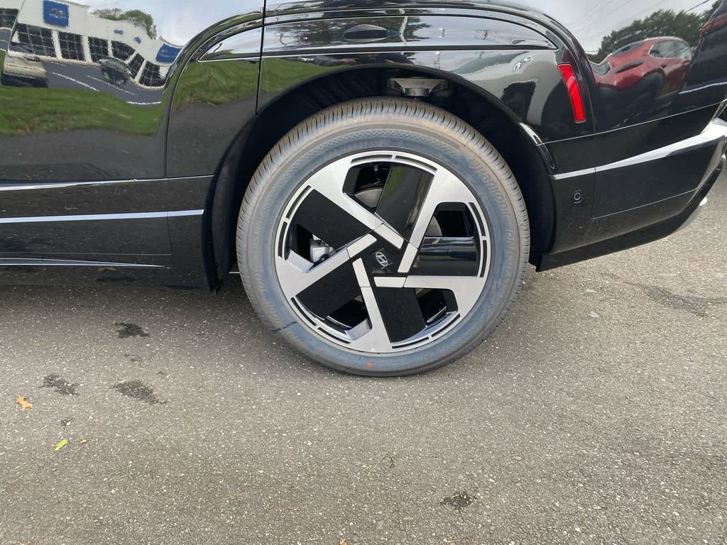 New 2026 Hyundai Ioniq 9 Limited w/ Tow & Go Package image 15