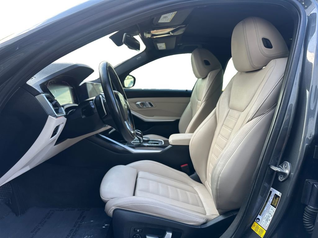 Used 2022 BMW 330i Sedan w/ Premium Package image 10