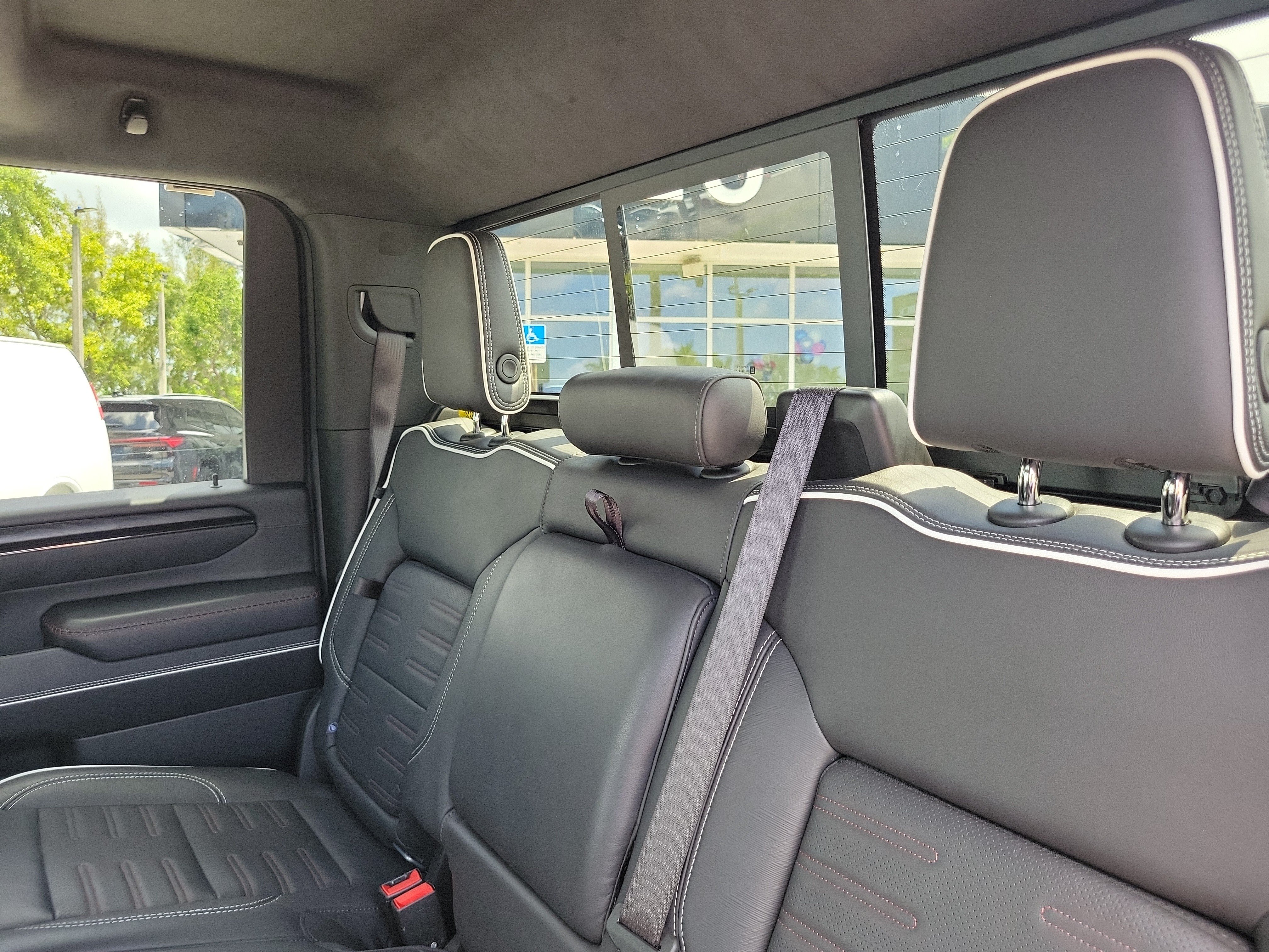 Used 2025 GMC Sierra 2500 AT4X AWD/4WD image 14