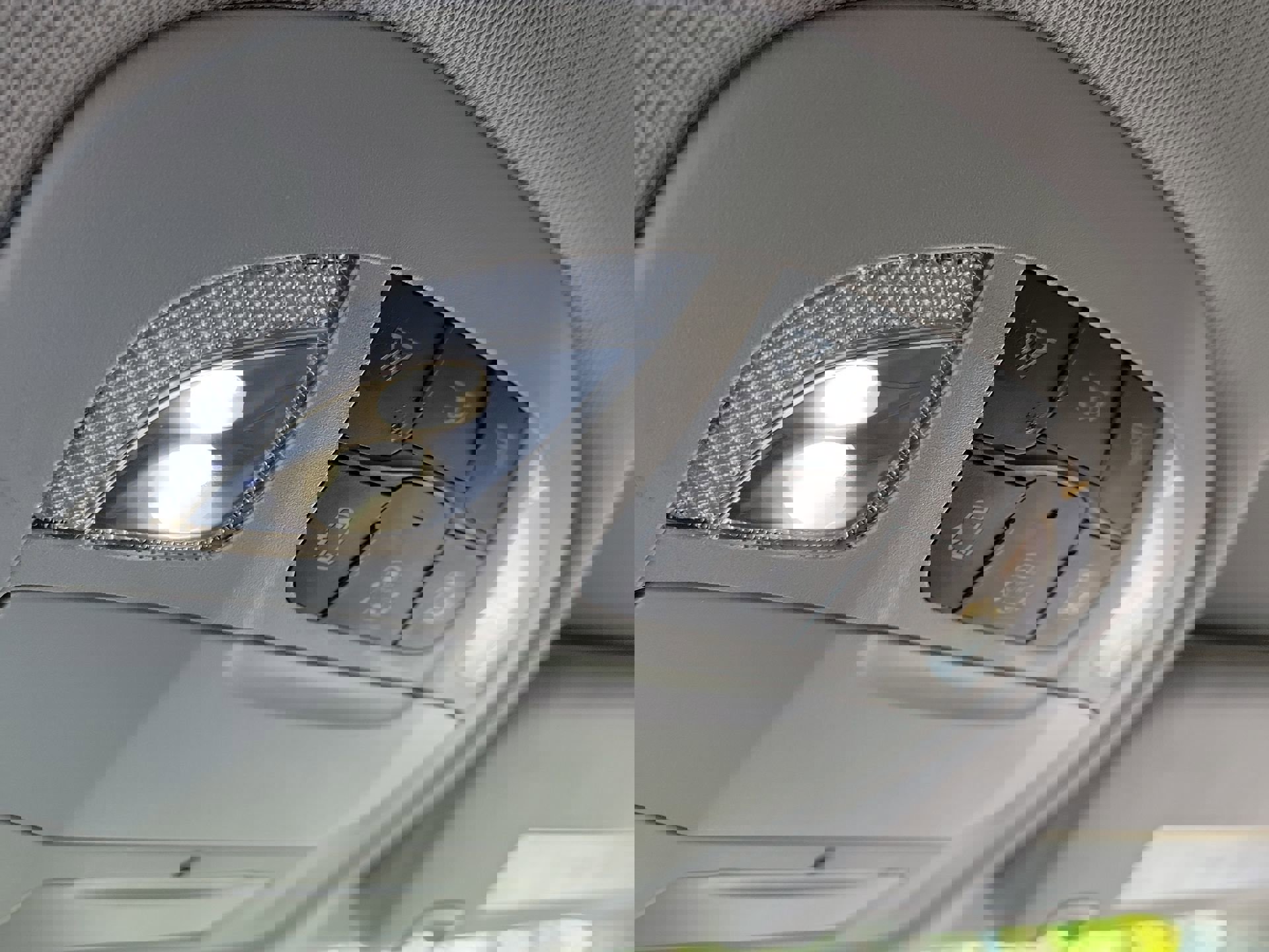 Used 2020 Chrysler Pacifica Touring w/ Tire & Wheel Group image 20