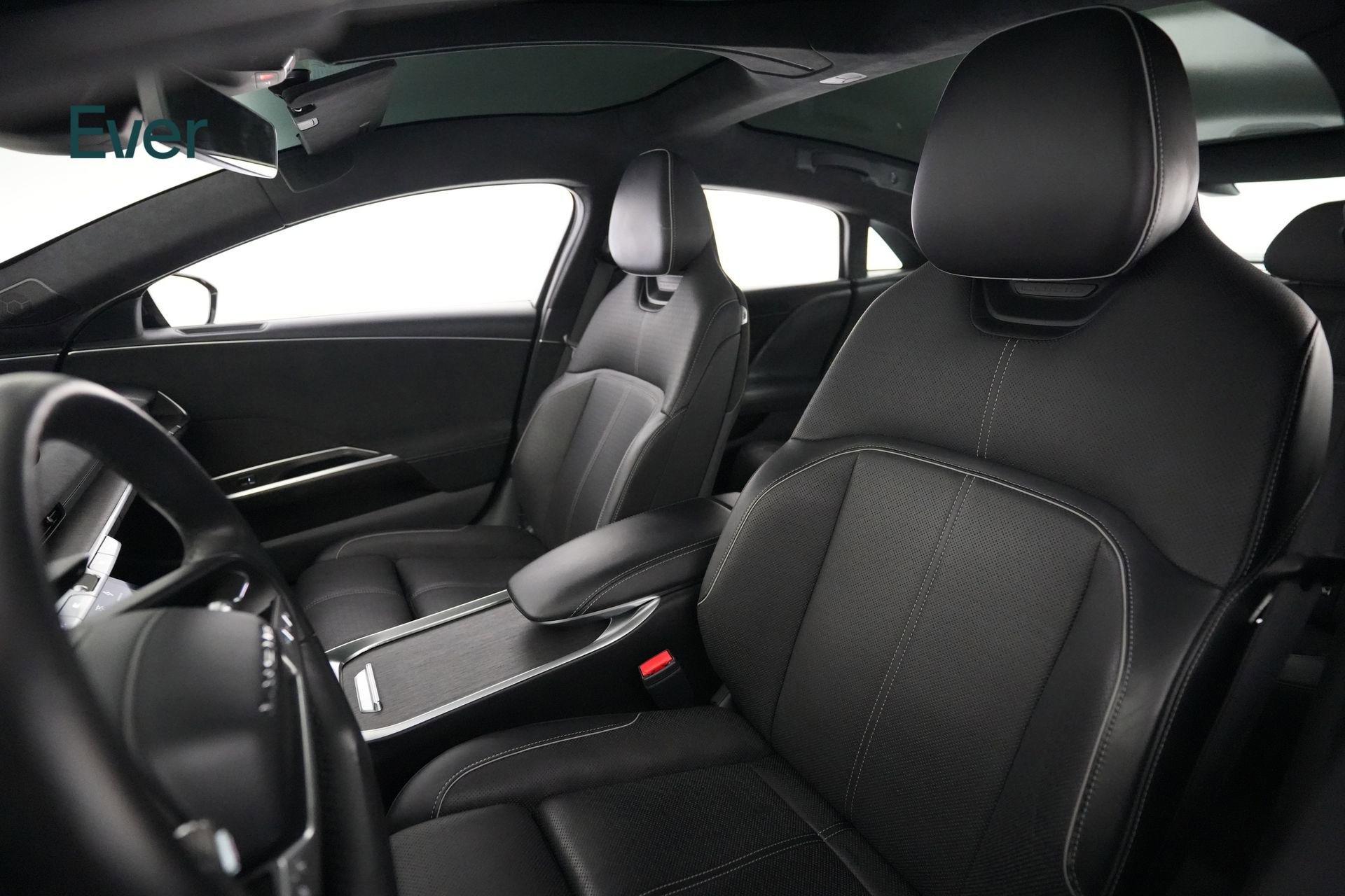 Used 2023 Lucid Air Grand Touring AWD/4WD image 4
