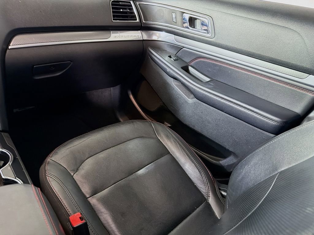 Used 2018 Ford Explorer Sport w/ Equipment Group 401A image 26