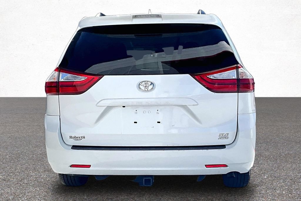 Used 2018 Toyota Sienna XLE AWD/4WD image 6