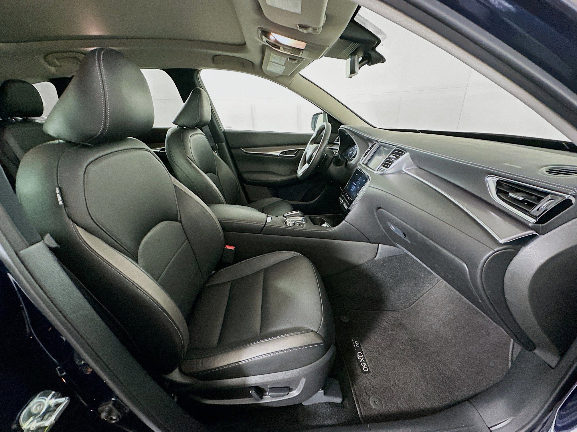 Used 2023 INFINITI QX50 Luxe FWD image 30
