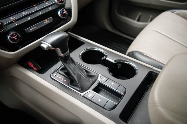 Used 2020 Kia Sedona EX FWD image 31