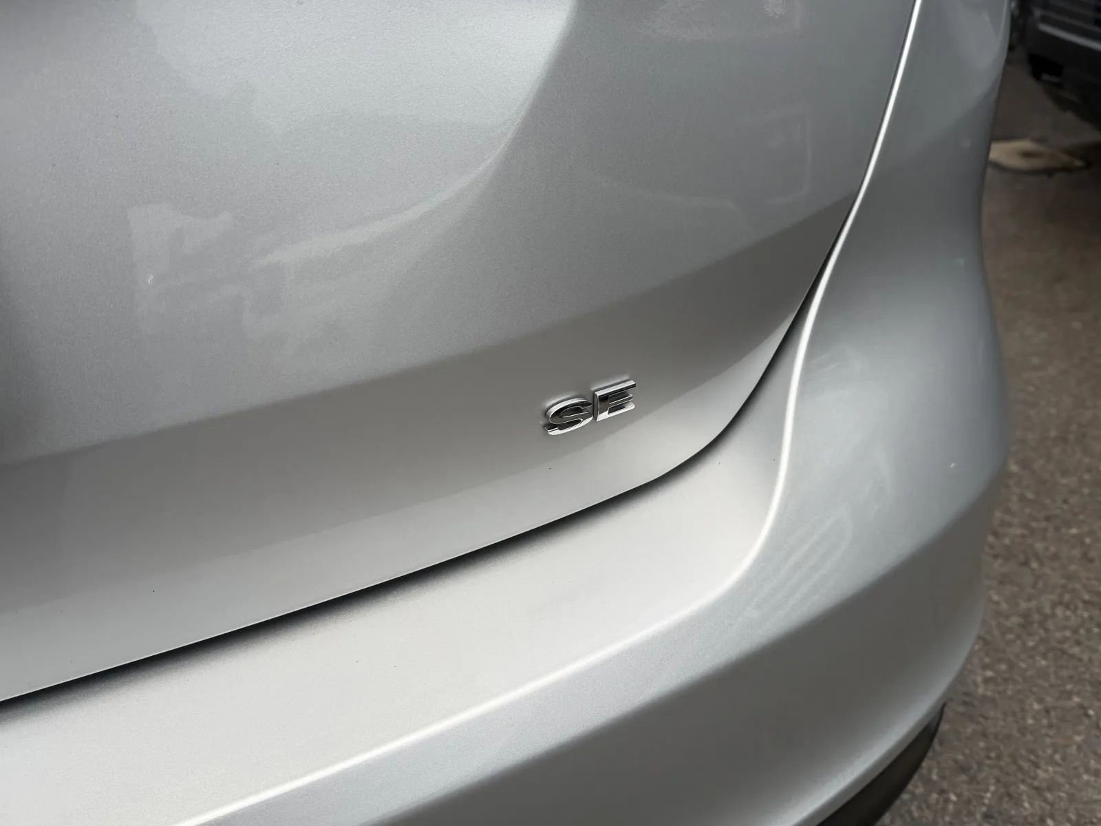 Used 2018 Ford Focus SE w/ Cold Weather Package FWD image 40