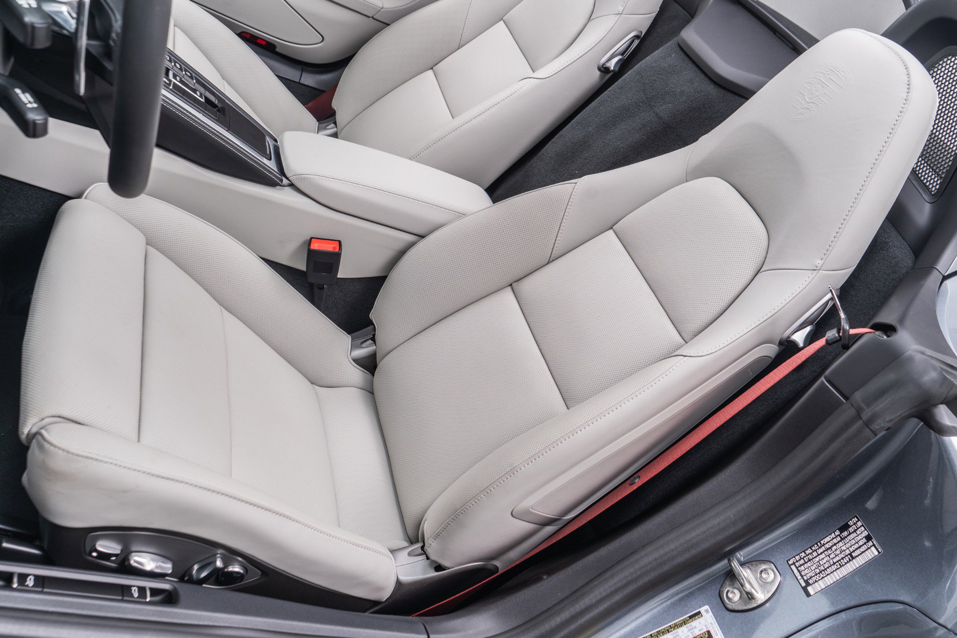 Used 2025 Porsche 718 Boxster image 24