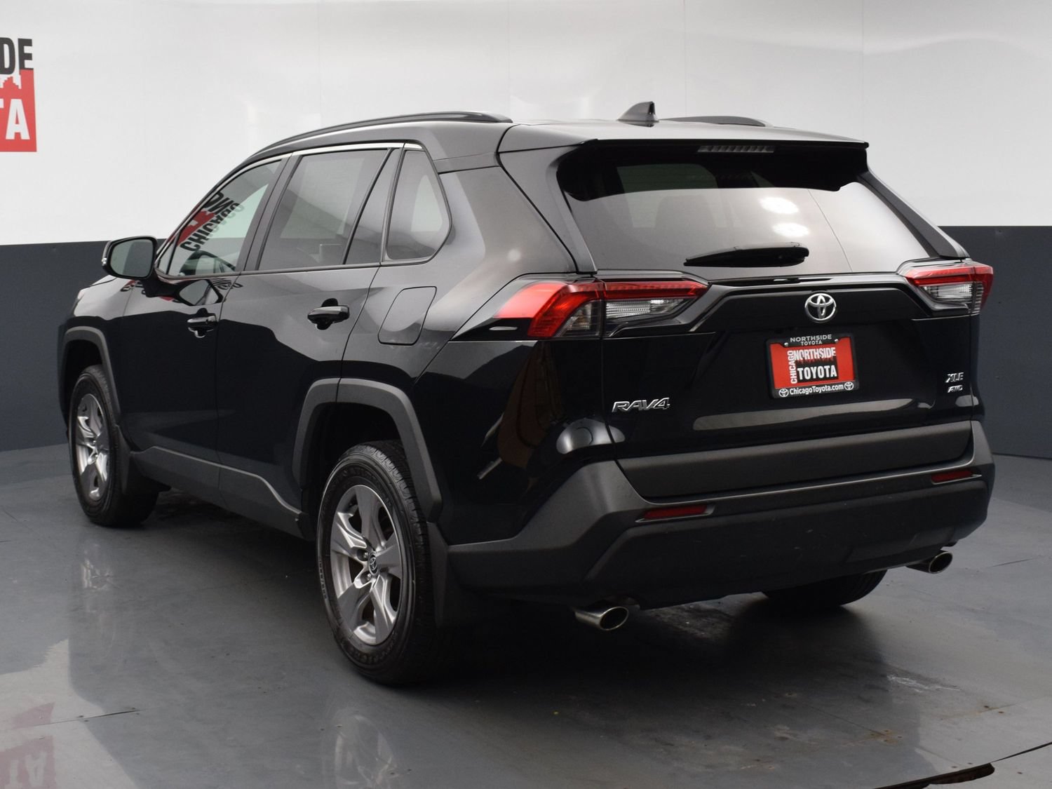 Used 2023 Toyota RAV4 XLE w/ Convenience Package AWD/4WD image 3