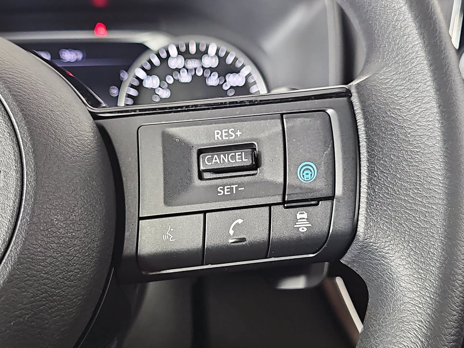 Used 2021 Nissan Rogue SV FWD image 17