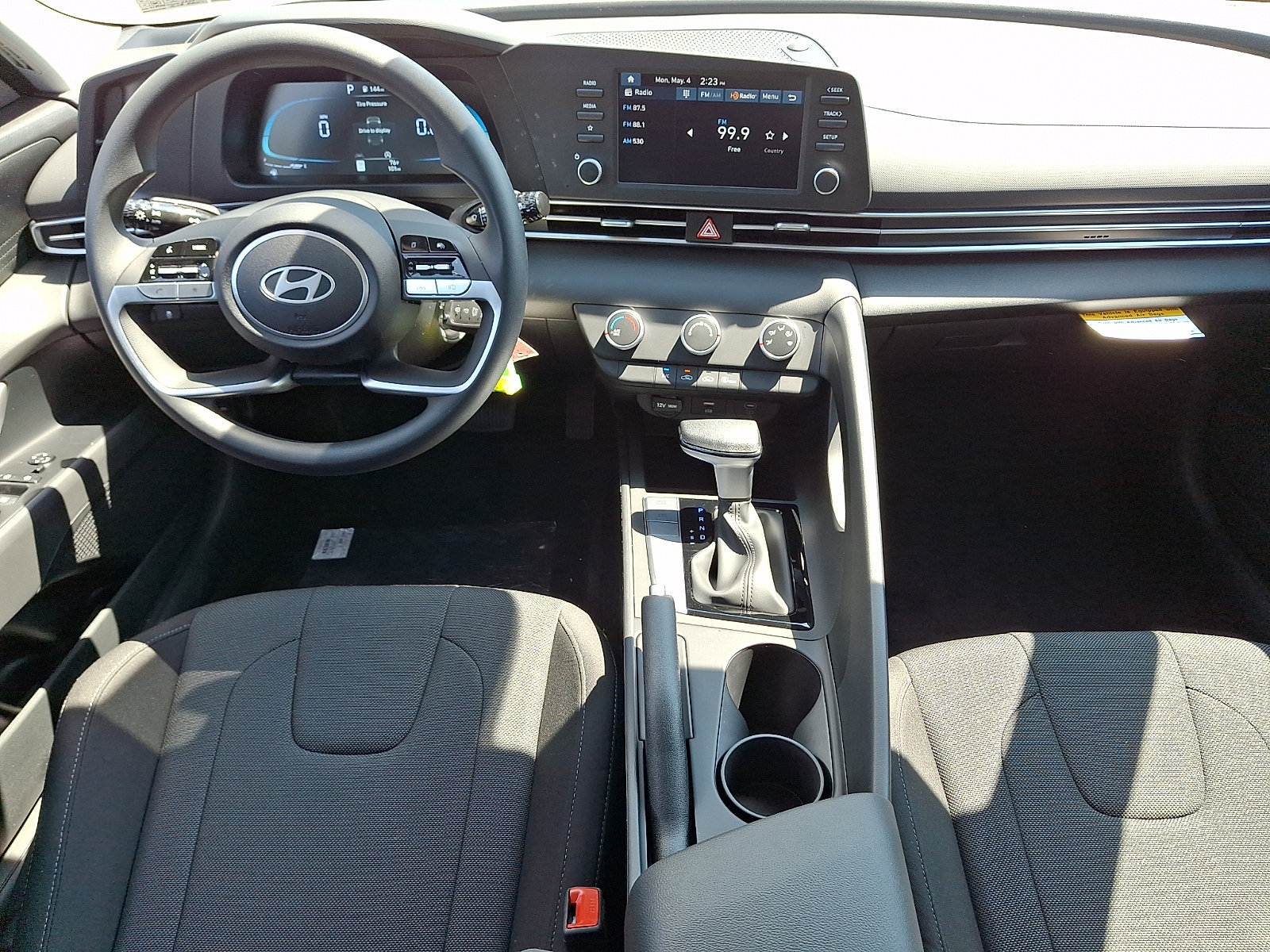 New 2026 Hyundai Elantra SE FWD image 10