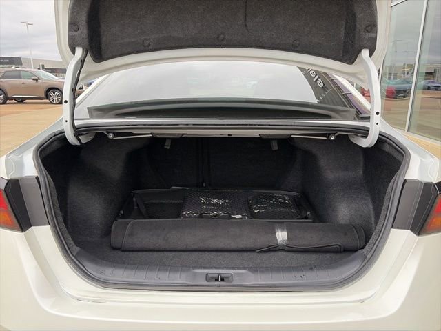 Certified 2025 Nissan Altima 2.5 SR image 21