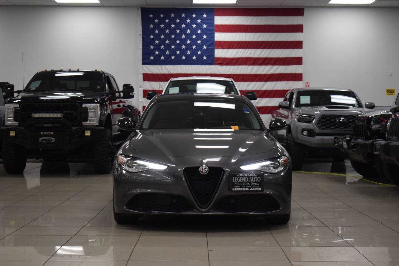 Used 2021 Alfa Romeo Giulia Sprint w/ Nero Edizione image 3