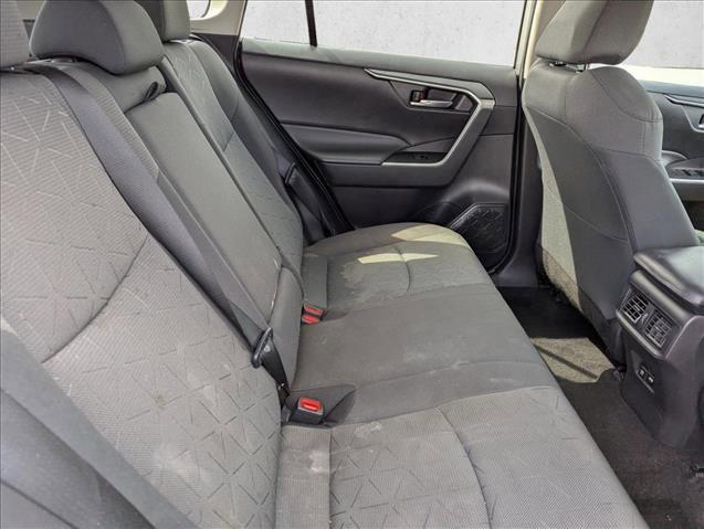 Used 2021 Toyota RAV4 XLE w/ Convenience Package image 28