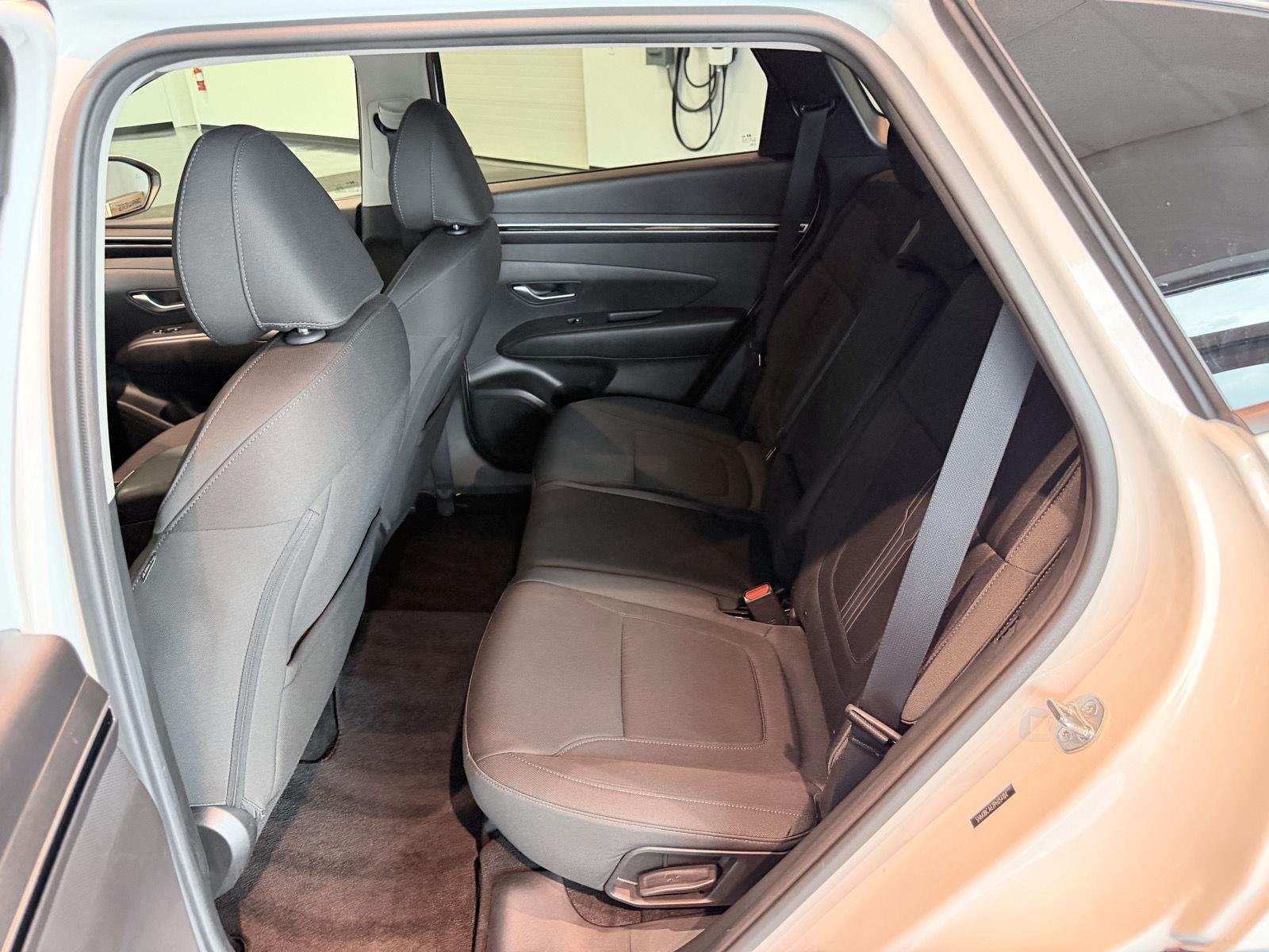Used 2023 Hyundai Tucson SEL AWD/4WD image 28